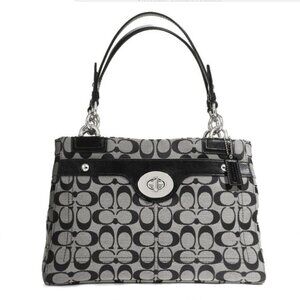 Coach Penelope Signature Carryall